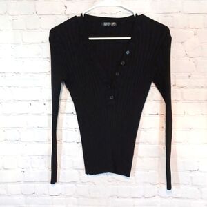 Pretty Garden Black Cable Knit   Women's size L